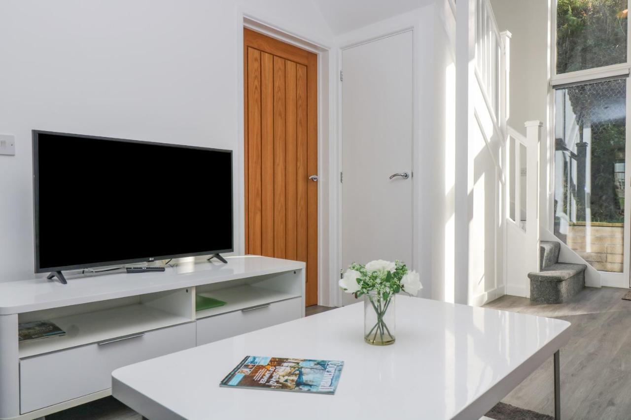 Sea Breeze 17 Gannel Holiday home