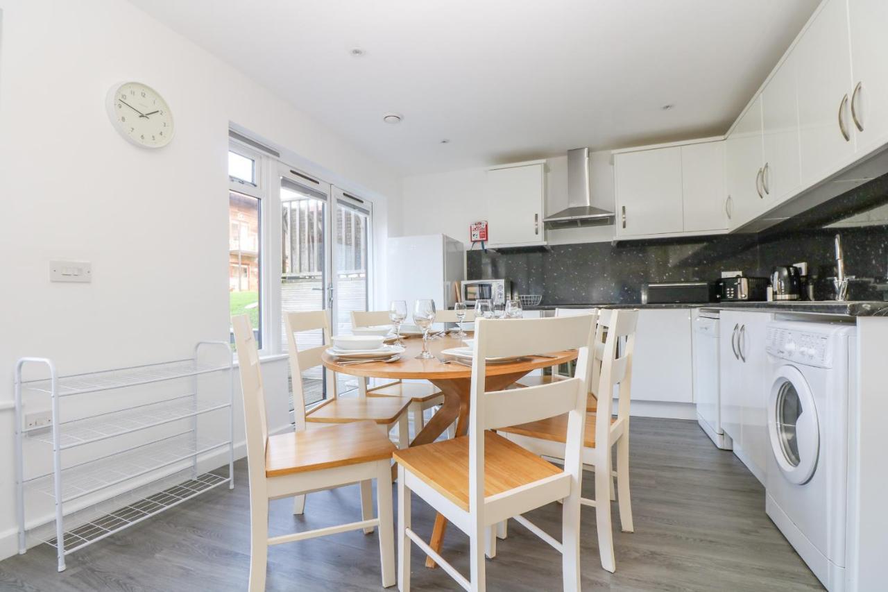 Sea Breeze 17 Gannel Holiday home