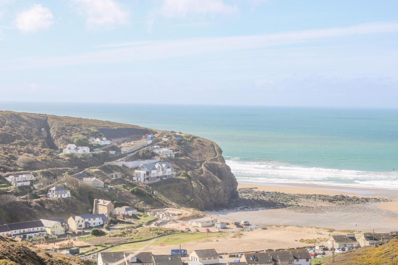 Sea Breeze 17 Gannel Holiday home Truro