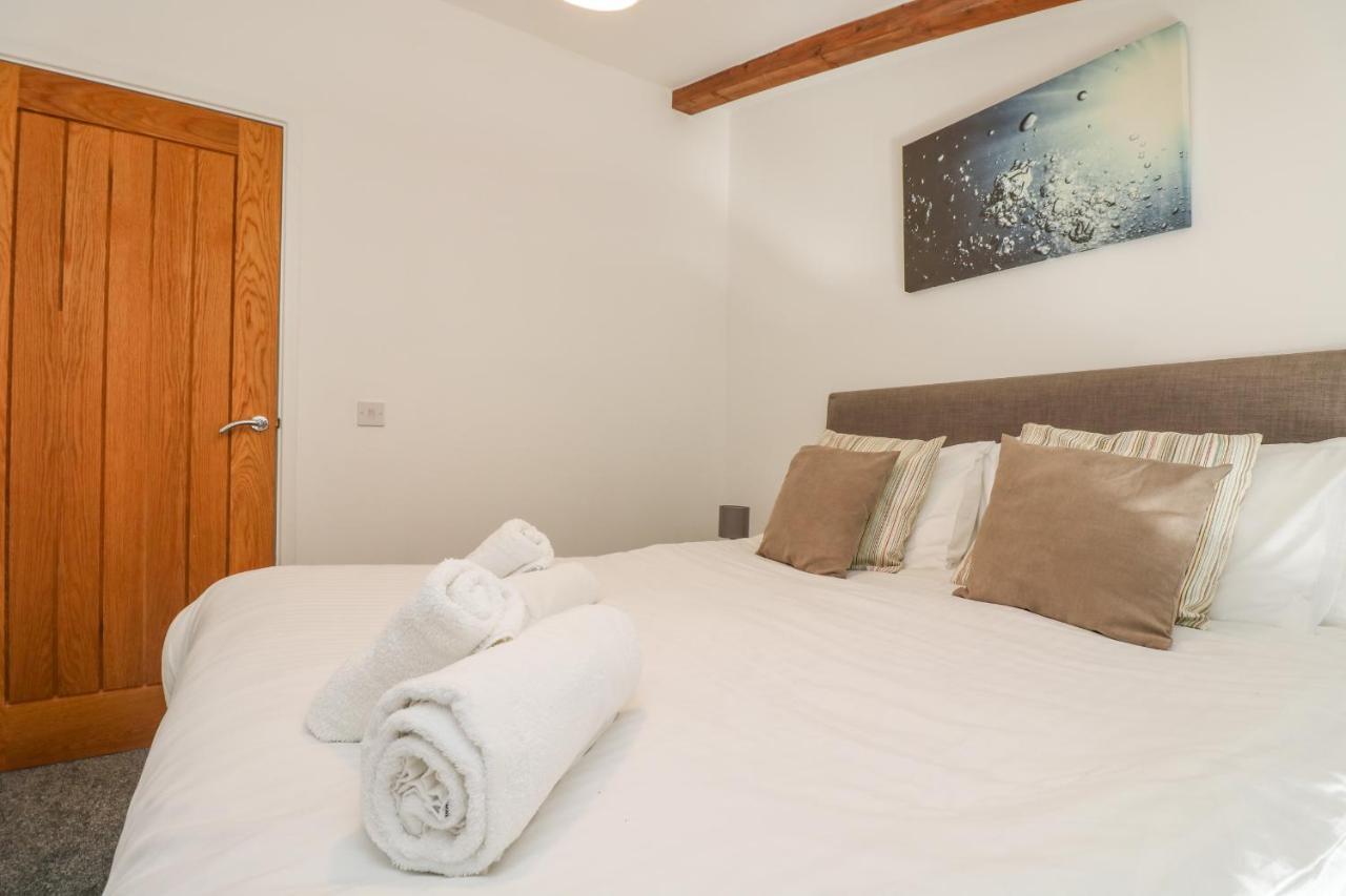 Sea Breeze 17 Gannel Holiday home Truro