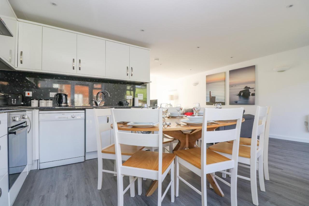 Sea Breeze 17 Gannel Truro